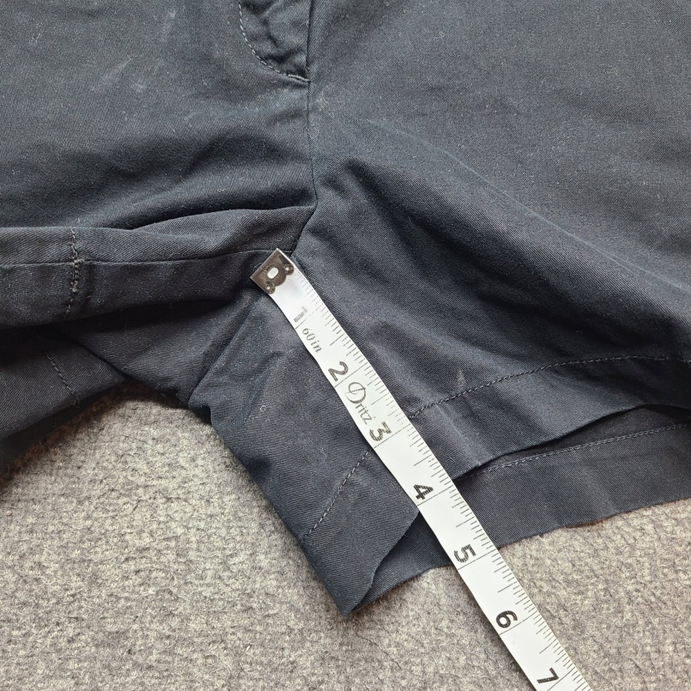 Ann Taylor LOFT Chino Shorts Womens 2 Black Excellent Cotton Mid Rise 4in Inseam - Picture 2 of 7